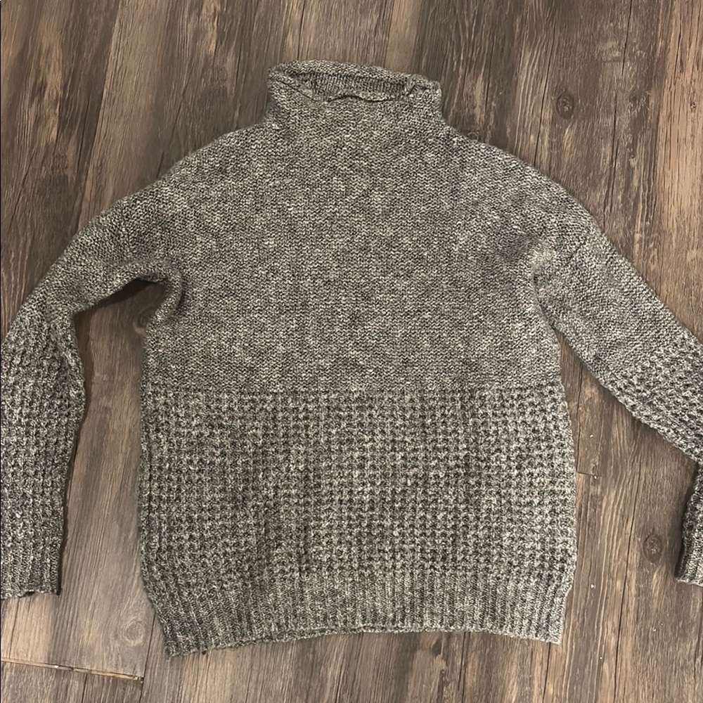 American Eagle Outfitters Two-Tone Gray Turtleneck Sweater